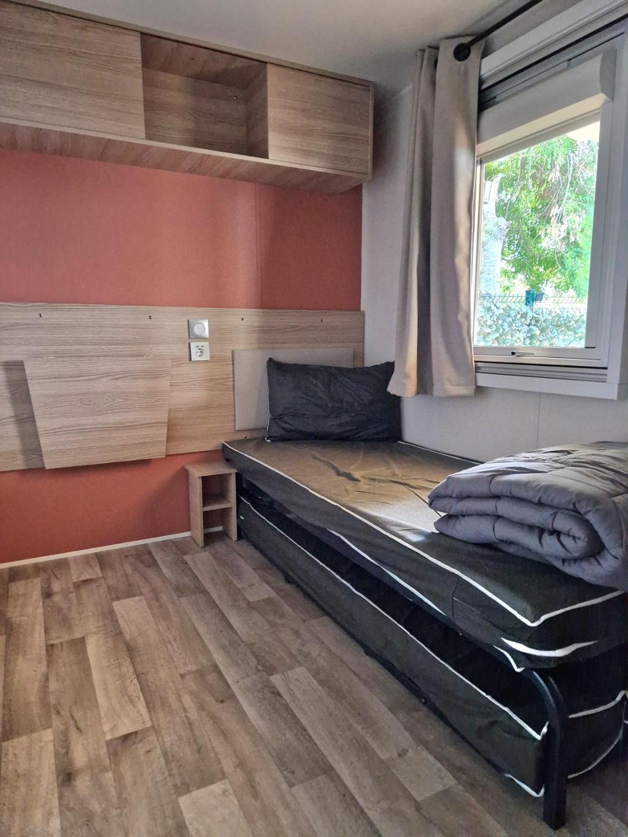 Camping La Carabasse Vias-Plage-T4 Climatise,Tout Confort, Emplacement Calme ! Dış mekan fotoğraf