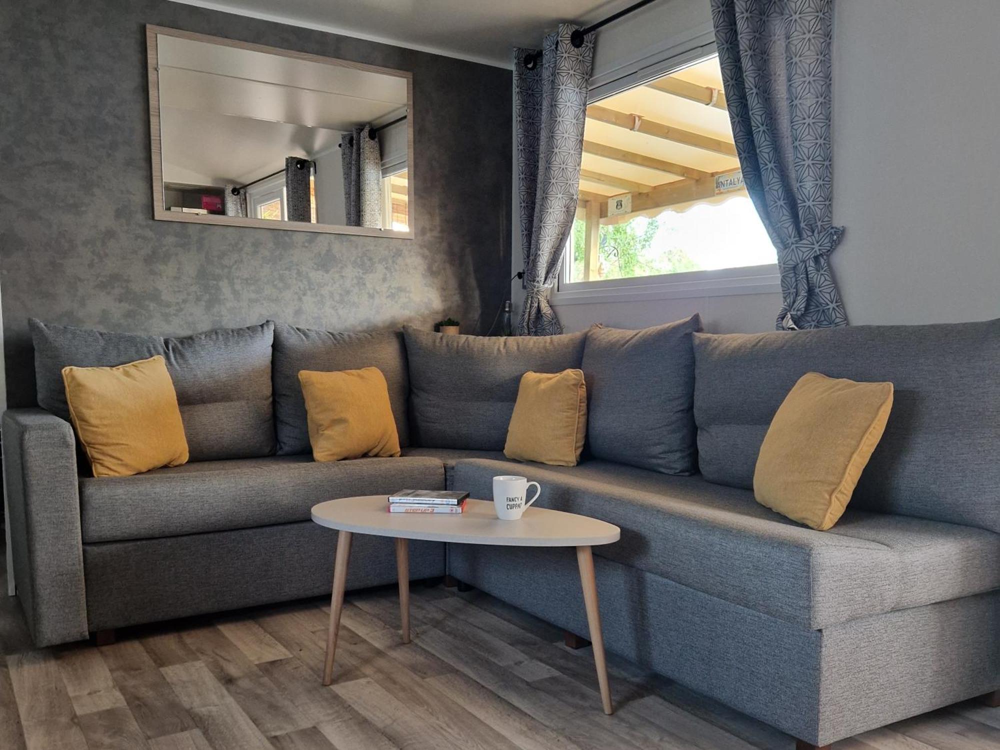 Camping La Carabasse Vias-Plage-T4 Climatise,Tout Confort, Emplacement Calme ! Oda fotoğraf